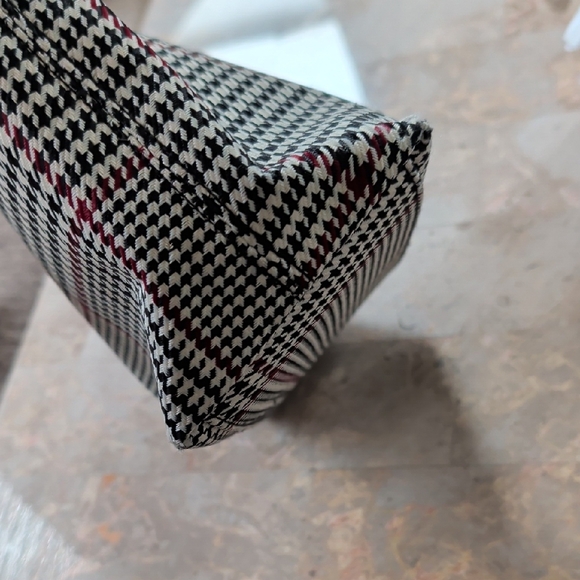 Ralph Lauren Red Black And White Purse - Picture 15 of 16